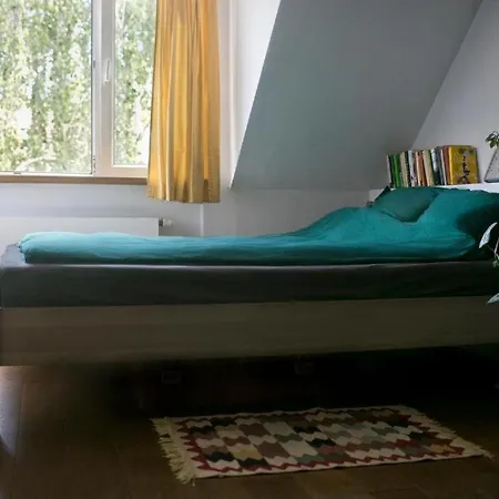Roentgena 12 - Przestronny I Stylowy, Zielona Ulica W Centrum Apartamento